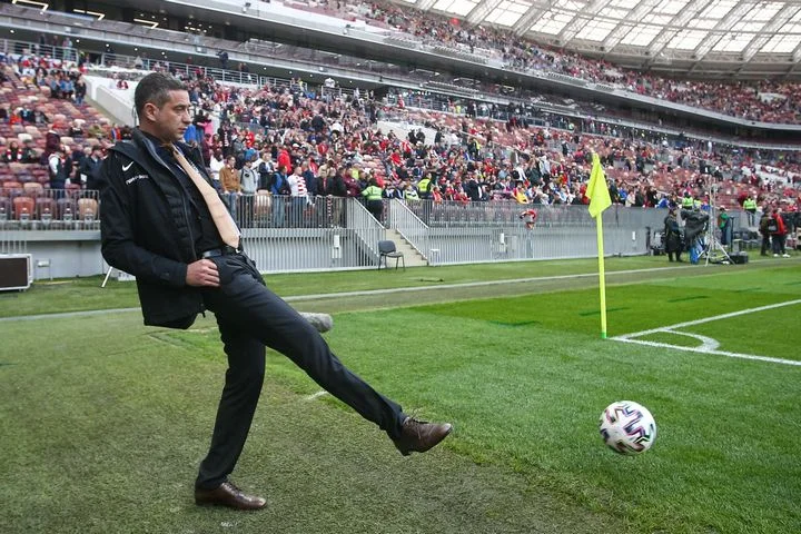 Лука Каттани: «Пока я спортивный директор «Спартака», в клубе не будет тренера, который хочет пополнить счет или играть в гольф» Лука Каттани: «Пока я спортивный директор «Спартака», в клубе не будет тренера, который хочет пополнить счет или играть в гольф»