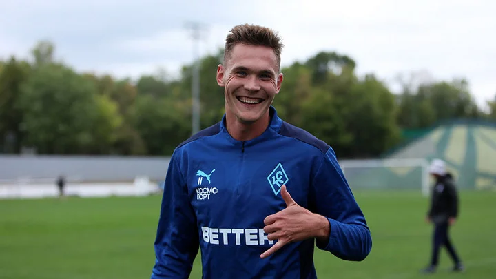 «Спартак» хочет подписать Романа Ежова и Юрия Горшкова из «Крыльев Советов»