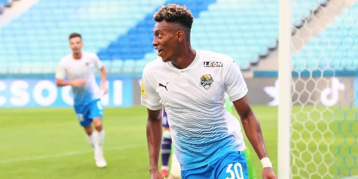 Агент Мартин Араоз прокомментировал интерес «Рейнджерс» к нападающему «Сочи»: «Посмотрим. Мы рассматриваем различные варианты» Агент Мартин Араоз прокомментировал интерес «Рейнджерс» к нападающему «Сочи»: «Посмотрим. Мы рассматриваем различные варианты»