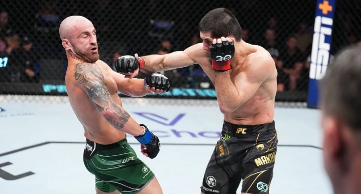 Брат Хабиба предложил Махачеву подняться в полусредний вес Брат Хабиба предложил Махачеву подняться в полусредний вес