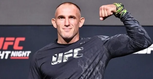 Олейник о Волкове: «Ему пора заканчивать, он уже старенький. То ли дело – Олейник» Олейник о Волкове: «Ему пора заканчивать, он уже старенький. То ли дело – Олейник»