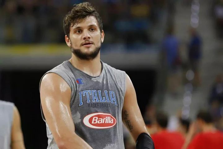 Форвард сборной Италии сломал позвоночник после падения с балкона