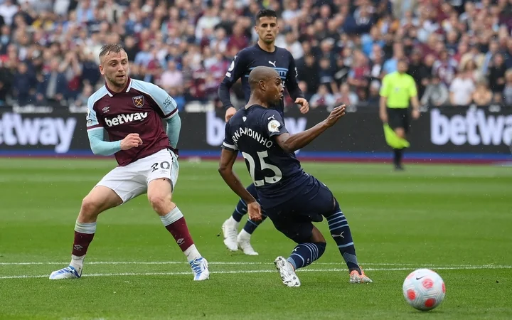 «Манчестер Сити» не смог победить в матче с «Вест Хэмом» «Манчестер Сити» не смог победить в матче с «Вест Хэмом»