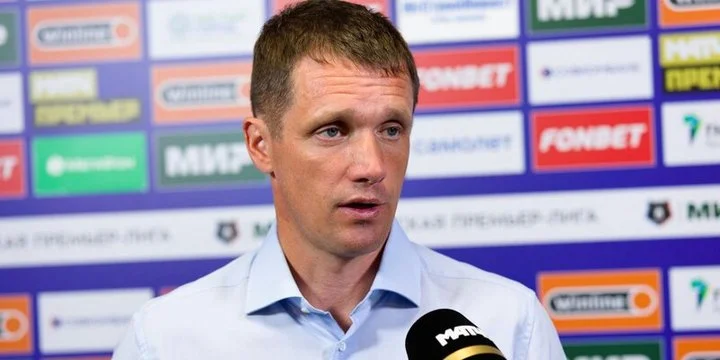 Виктор Гончаренко после 1:2 с «Крыльями»: «Судья просто нас прибил. Не разбирается в элементарных ситуациях… Это еще надо уметь» Виктор Гончаренко после 1:2 с «Крыльями»: «Судья просто нас прибил. Не разбирается в элементарных ситуациях… Это еще надо уметь»