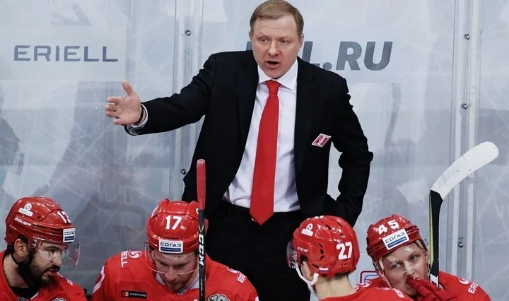 Алексей Жамнов о 3:4 с «Куньлунем»: «При всем уважении к сопернику, игру мы скорее проиграли сами» Алексей Жамнов о 3:4 с «Куньлунем»: «При всем уважении к сопернику, игру мы скорее проиграли сами»