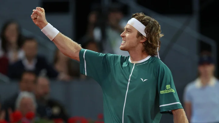 Андрей Рублёв стал чемпионом турнира в Мадриде Андрей Рублёв стал чемпионом турнира в Мадриде