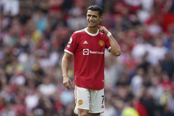 Джейми Каррагер: «Если МЮ купит действительно хорошего игрока, то он должен играть, а Роналду должен сидеть на скамейке запасных»