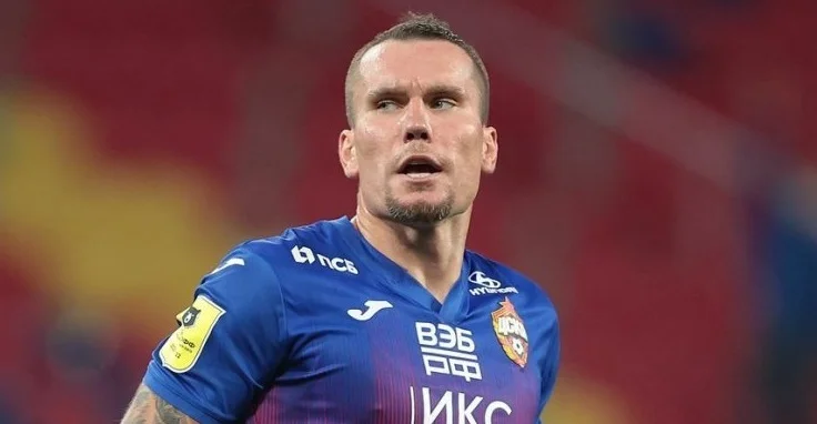 ЦСКА о своих игроках в лазарете: «У Фукса значимых проблем со здоровьем нет. У Заболотного повреждение икроножной мышцы» ЦСКА о своих игроках в лазарете: «У Фукса значимых проблем со здоровьем нет. У Заболотного повреждение икроножной мышцы»