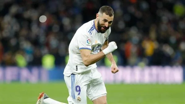 Бензема не смог догнать Роналду в списке бомбардиров одного сезона ЛЧ Бензема не смог догнать Роналду в списке бомбардиров одного сезона ЛЧ