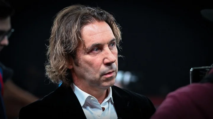 Александр Мостовой: «Нет обид на Станковича. Проблема в том, что в «Спартаке» по-прежнему работают нефутбольные люди» Александр Мостовой: «Нет обид на Станковича. Проблема в том, что в «Спартаке» по-прежнему работают нефутбольные люди»