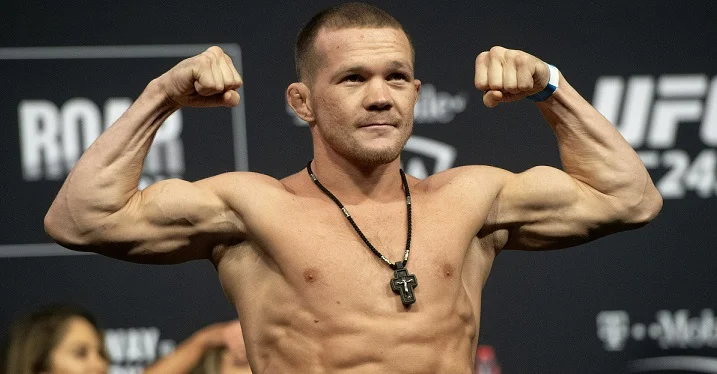 Двалишвили о конфликте с Яном перед UFC 280: «Если бы не бой, я бы дал ему пощечину»