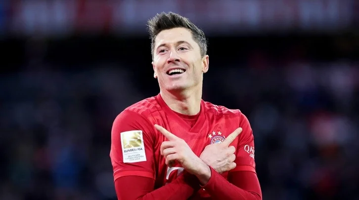 Бывший футболист «Баварии» Баббель: «Ситуация с контрактом Левандовски - цирк» Бывший футболист «Баварии» Баббель: «Ситуация с контрактом Левандовски - цирк»