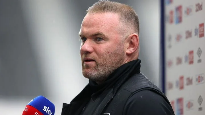 Уэйн Руни: «Если Роналду действительно хочет уйти, «Манчестер Юнайтед» стоит позволить ему сделать это и затем подписать «девятку» Уэйн Руни: «Если Роналду действительно хочет уйти, «Манчестер Юнайтед» стоит позволить ему сделать это и затем подписать «девятку»