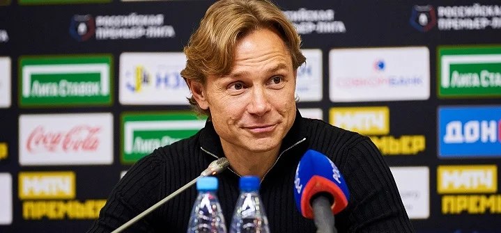 Карпин после 1:3 с «Динамо»: «Судья опять не увидел пенальти на Комличенко» Карпин после 1:3 с «Динамо»: «Судья опять не увидел пенальти на Комличенко»