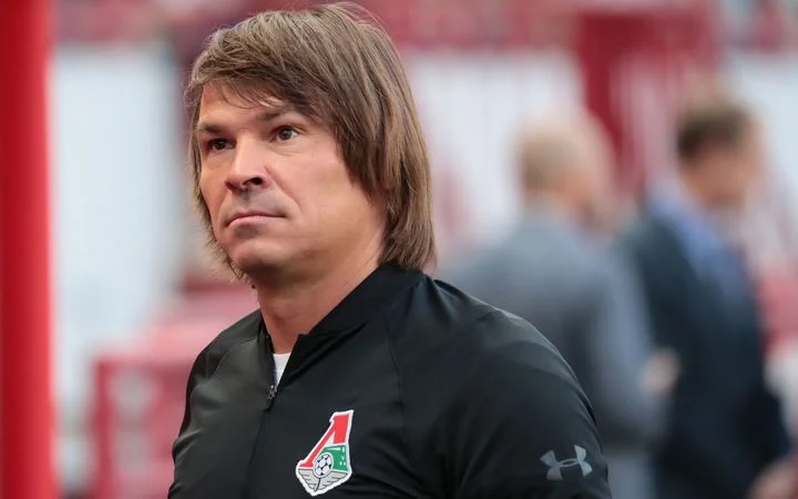 Юрий Семин поздравил Лоськова с 50-летием: «Дмитрий – это история «Локомотива», он очень сильно изменил период 2000‑х годов для команды» Юрий Семин поздравил Лоськова с 50-летием: «Дмитрий – это история «Локомотива», он очень сильно изменил период 2000‑х годов для команды»