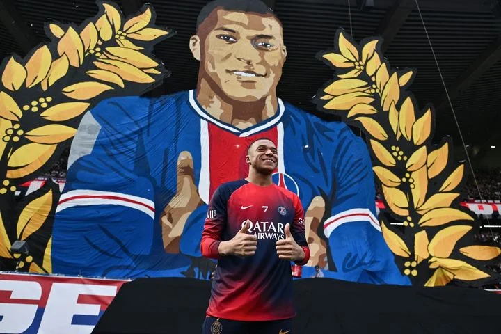 Хавьер Тебас: «Мбаппе едет в «Реал» за победой в Лиге чемпионов» Хавьер Тебас: «Мбаппе едет в «Реал» за победой в Лиге чемпионов»