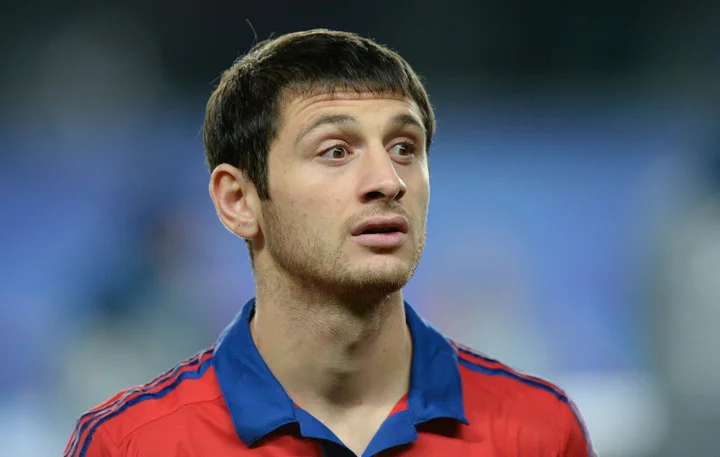 Алан Дзагоев опроверг слух о завершении карьеры Алан Дзагоев опроверг слух о завершении карьеры