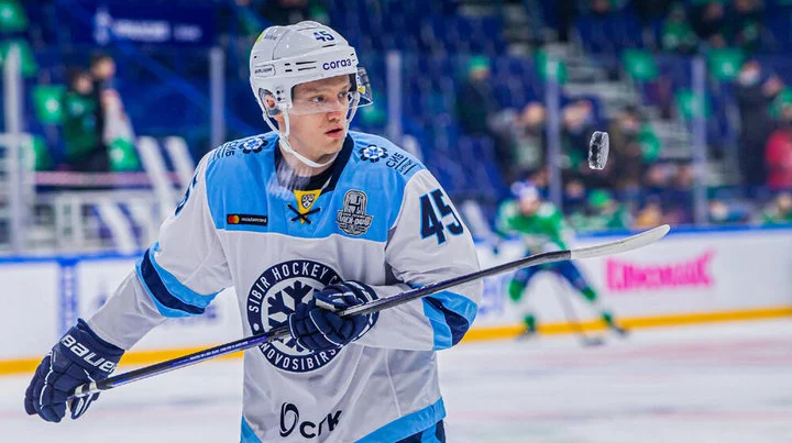 Валентин Пьянов после возварщения в «Сибирь»: «Тренировки идут подряд, не успеваешь проникнуться чем-то бытовым» Валентин Пьянов после возварщения в «Сибирь»: «Тренировки идут подряд, не успеваешь проникнуться чем-то бытовым»