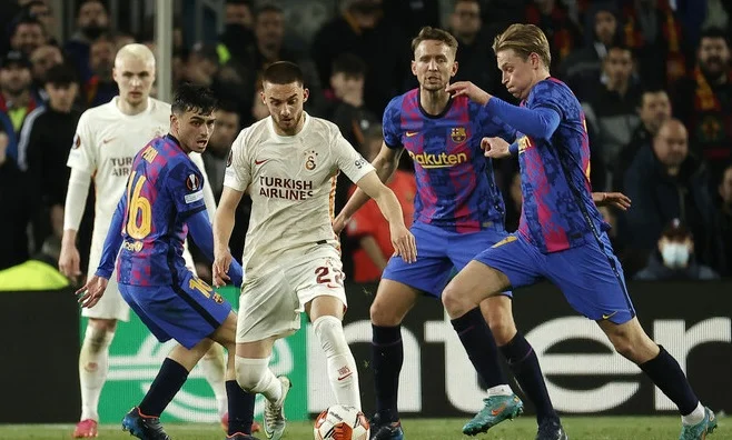 Советник президента «Барселоны» о победе над «Реалом»: «Огромная радость, но пройти «Галатасарай» было важнее» Советник президента «Барселоны» о победе над «Реалом»: «Огромная радость, но пройти «Галатасарай» было важнее»