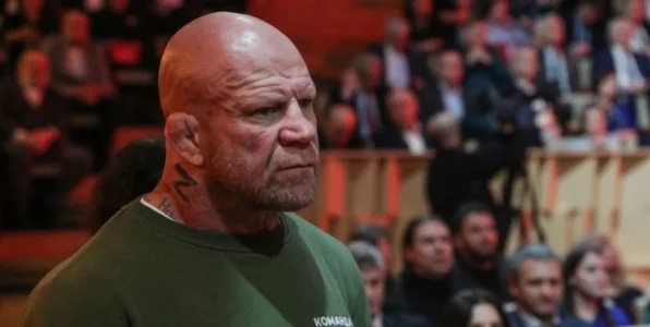 Экс-американец Монсон упрекнул МОК за отсутствие санкций к спортсменам из США Экс-американец Монсон упрекнул МОК за отсутствие санкций к спортсменам из США