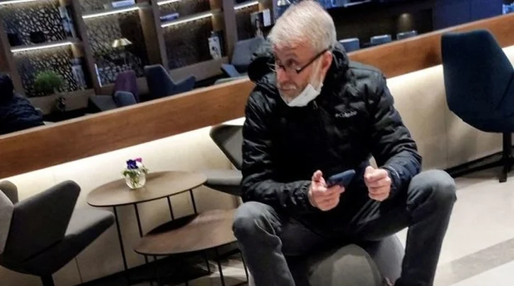 Владелец «Челси» Роман Абрамович был замечен в зале аэропорта Бен-Гуриона в Тель-Авиве Владелец «Челси» Роман Абрамович был замечен в зале аэропорта Бен-Гуриона в Тель-Авиве