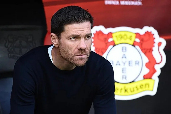 Рафаэль Бенитес: «Хаби играл в командах с хорошими тренерами, он умен и смог перенять разные вещи от каждого из них. Он проделывает отличную работу в «Байере» Рафаэль Бенитес: «Хаби играл в командах с хорошими тренерами, он умен и смог перенять разные вещи от каждого из них. Он проделывает отличную работу в «Байере»