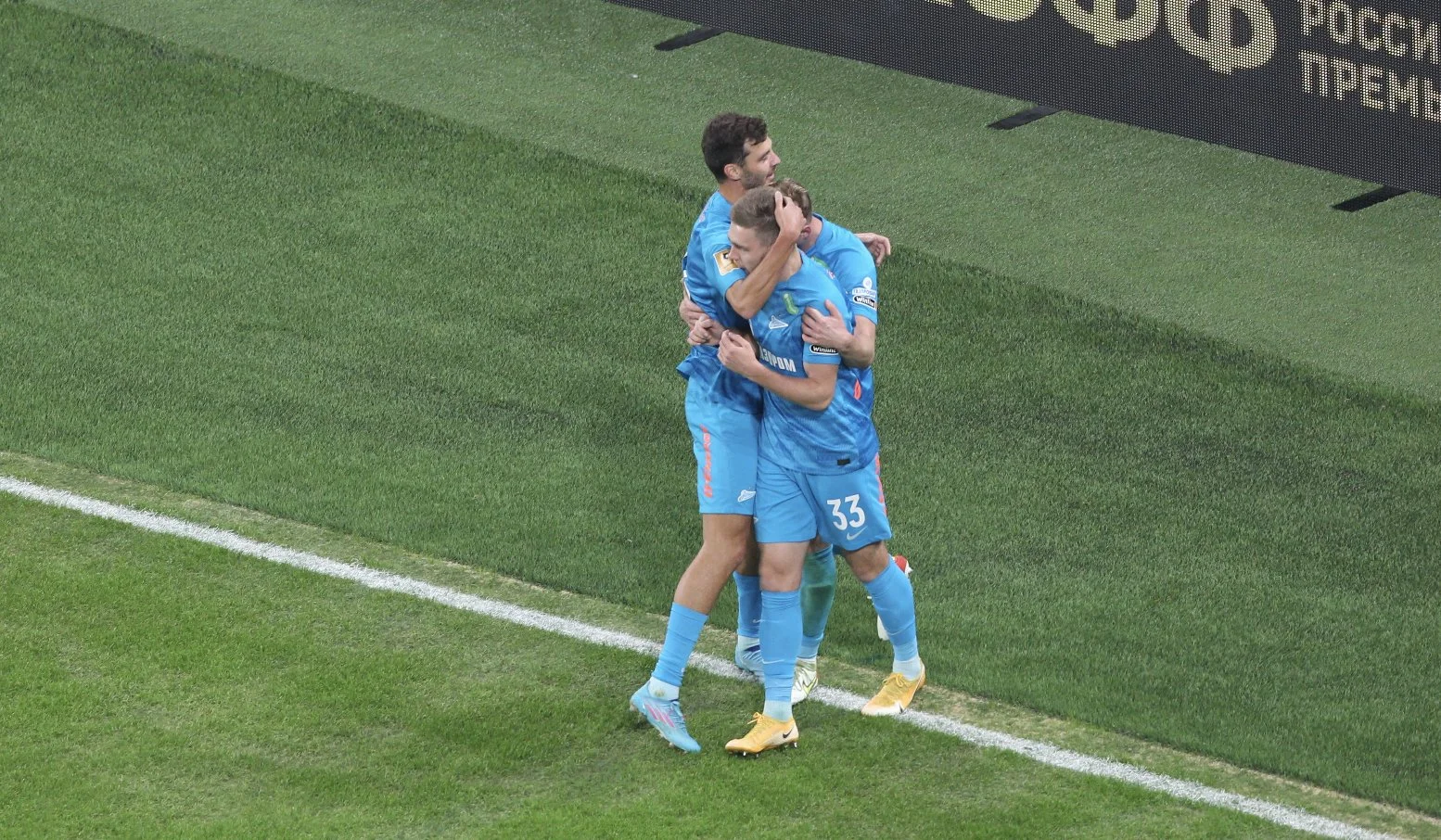 Гол Сергеева на 92-й минуте принес победу «Зениту» над «Рубином» Гол Сергеева на 92-й минуте принес победу «Зениту» над «Рубином»