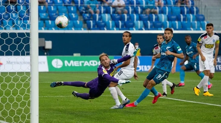 Цыпченко о стадионе в Воронеже: «Здесь можно выращивать картошку» Цыпченко о стадионе в Воронеже: «Здесь можно выращивать картошку»