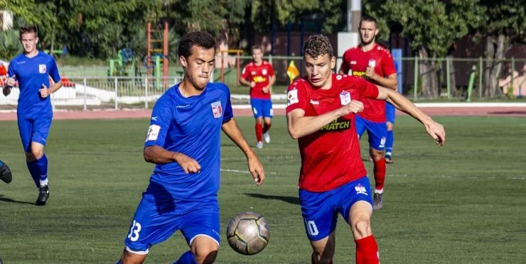 В ПФЛ сыграли подставные футболисты. Скандал стартовал со вспышки коронавируса В ПФЛ сыграли подставные футболисты. Скандал стартовал со вспышки коронавируса