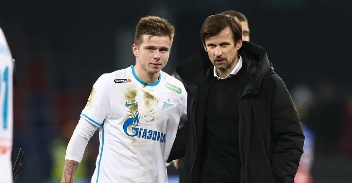 «Бюджет „Зенита“ лишь 25-26-й в Лиге чемпионов». Семак объяснил неудачи бедностью клуба, но ошибся «Бюджет „Зенита“ лишь 25-26-й в Лиге чемпионов». Семак объяснил неудачи бедностью клуба, но ошибся