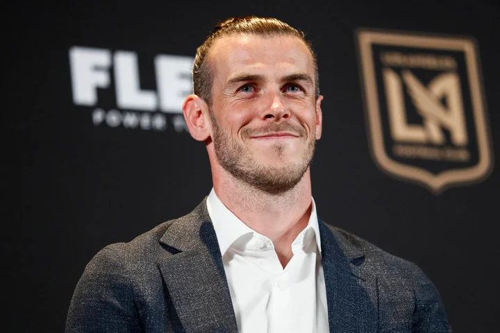 «Лос-Анджелес» представил Гарета Бэйла. Контракт подписан на сезон «Лос-Анджелес» представил Гарета Бэйла. Контракт подписан на сезон