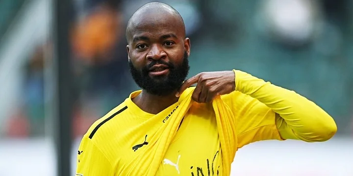 Форвард «Химок» Ламкель Зе возвращается в «Антверпен» Форвард «Химок» Ламкель Зе возвращается в «Антверпен»