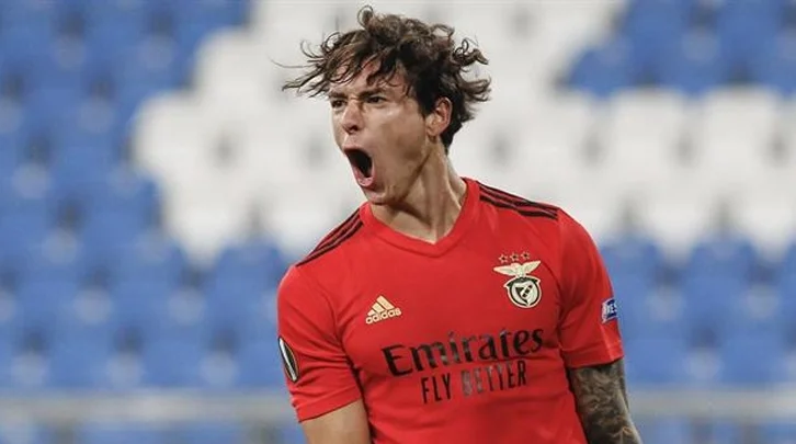 «Бенфика» отказалась продать Нуньеса за 70+30 миллионов евро «Бенфика» отказалась продать Нуньеса за 70+30 миллионов евро