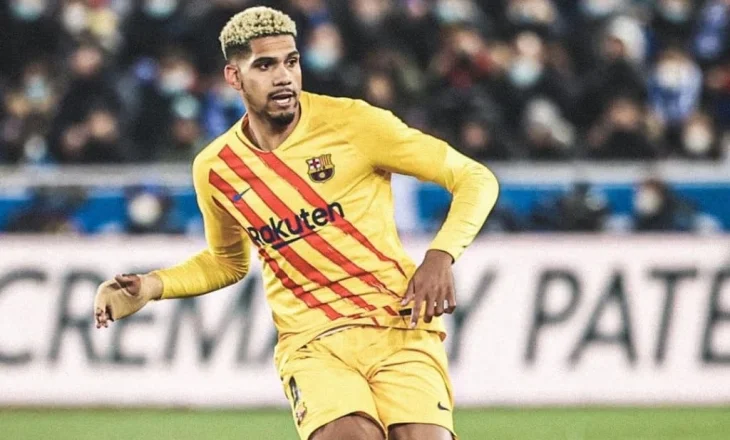 Араухо сделал счет 2:0 в матче с «Реалом»