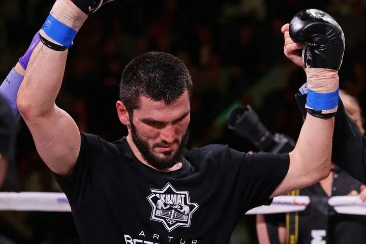 Артур Бетербиев: «Смысла вызывать на бой нет, если один хочет, а другой – нет. Не расстроюсь, если бой с Биволом не состоится»