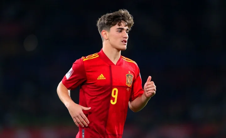 Даниэль Карвахаль: «Гави игрок стартового состава национальной сборной в 19 лет. Он заслужил это своей работой, никто ему ничего не давал просто так» Даниэль Карвахаль: «Гави игрок стартового состава национальной сборной в 19 лет. Он заслужил это своей работой, никто ему ничего не давал просто так»