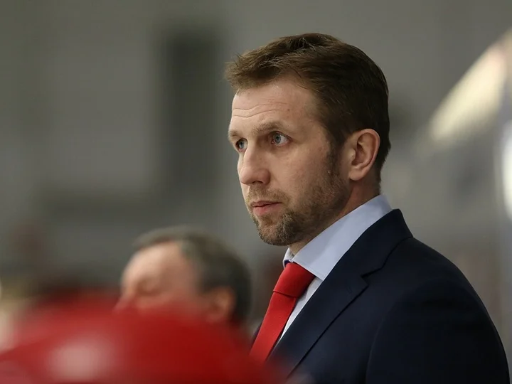 Тренер «Ак Барса» Юрий Бабенко: «Автомобилист» – команда, которая много забивает. Поэтому надо сыграть увереннее у себя в зоне и чуть понаглее в атаке» Тренер «Ак Барса» Юрий Бабенко: «Автомобилист» – команда, которая много забивает. Поэтому надо сыграть увереннее у себя в зоне и чуть понаглее в атаке»