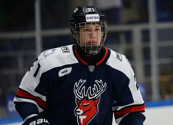 Защитник «Торпедо» Антон Силаев: «Ларионов дал понять, что это взрослая команда, которая требует результат. Если увидят, что ты шаляй-валяй, ты не будешь играть» Защитник «Торпедо» Антон Силаев: «Ларионов дал понять, что это взрослая команда, которая требует результат. Если увидят, что ты шаляй-валяй, ты не будешь играть»