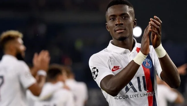 Гуйе бойкотировал матч ПСЖ с «Монпелье» Гуйе бойкотировал матч ПСЖ с «Монпелье»