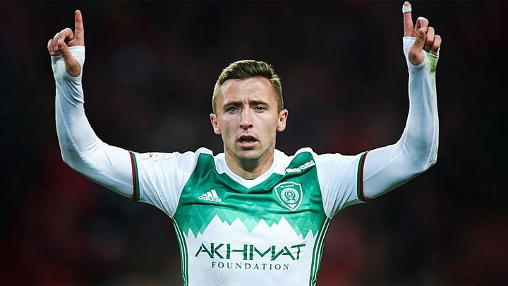 Бернард Бериша: «Зенит» много тратит на игроков. При этом другие клубы тоже тратят много денег, но у питерского клуба есть преимущество – они верят в Семака» Бернард Бериша: «Зенит» много тратит на игроков. При этом другие клубы тоже тратят много денег, но у питерского клуба есть преимущество – они верят в Семака»