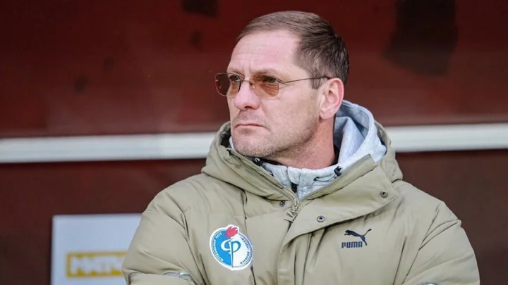 Дмитрий Пятибратов стал главным тренером «Факела» Дмитрий Пятибратов стал главным тренером «Факела»