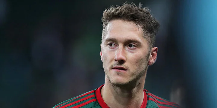 Дмитрий Сенников: «Локомотиву» не хватает Антона Миранчука, неважно, в старте он выходил бы или на замену» Дмитрий Сенников: «Локомотиву» не хватает Антона Миранчука, неважно, в старте он выходил бы или на замену»