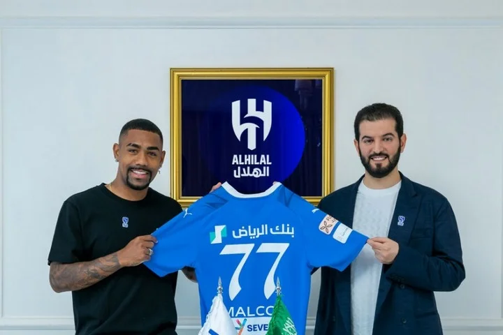 Александр Медведев: «Трансфер Малкома состоялся. Игрок, приобретенный «Зенитом» за 40 миллионов евро, реализован за 60 миллионов» Александр Медведев: «Трансфер Малкома состоялся. Игрок, приобретенный «Зенитом» за 40 миллионов евро, реализован за 60 миллионов»