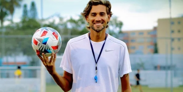 Нигматуллин: Пойти тренировать в «Спортинг» вместе с Юраном и Мостовым? Нет, спасибо Нигматуллин: Пойти тренировать в «Спортинг» вместе с Юраном и Мостовым? Нет, спасибо