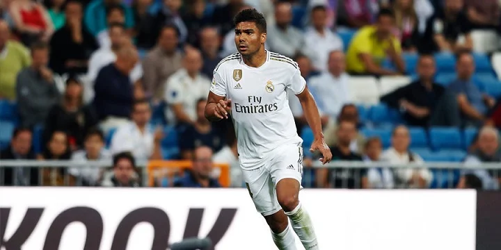 Рой Кин об агенте Каземиро: «Он, должно быть, в восторге. МЮ в отчаянии, а когда ты в отчаянии, то переплачиваешь» Рой Кин об агенте Каземиро: «Он, должно быть, в восторге. МЮ в отчаянии, а когда ты в отчаянии, то переплачиваешь»