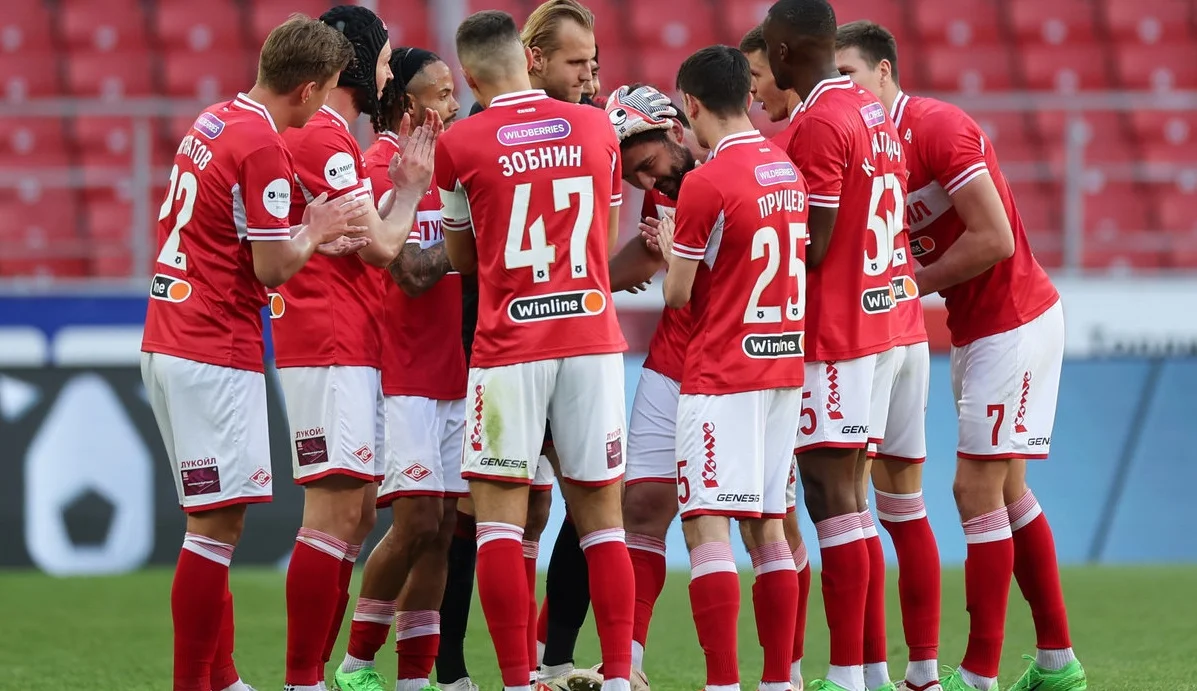 Игнатов о «Спартаке»: «Зобнин все правильно сказал. У нас сейчас нет игроков, которые не любят клуб» Игнатов о «Спартаке»: «Зобнин все правильно сказал. У нас сейчас нет игроков, которые не любят клуб»