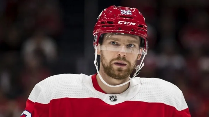 Владимир Юрзинов: «То, что Кузнецов может принести огромную пользу нашему хоккею в СКА, – это бесспорно» Владимир Юрзинов: «То, что Кузнецов может принести огромную пользу нашему хоккею в СКА, – это бесспорно»