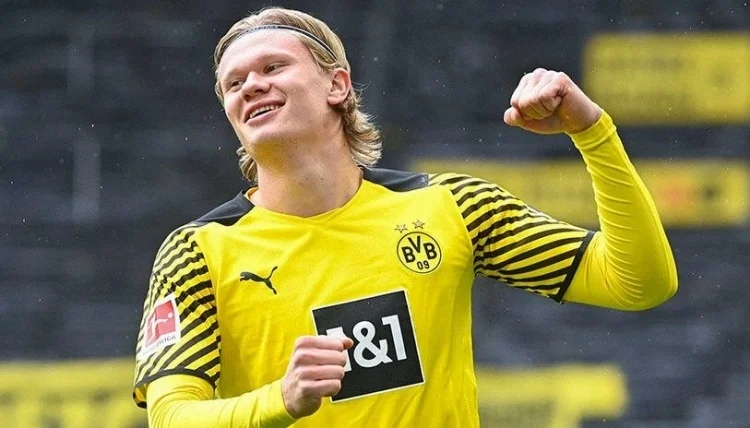 Лапорта считает, что «Манчестер Сити» опережает «Барселону» в борьбе за Холанда