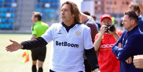 Мостовой — о критике футболистов: порой чушь несут, мяч только по телевизору видели Мостовой — о критике футболистов: порой чушь несут, мяч только по телевизору видели