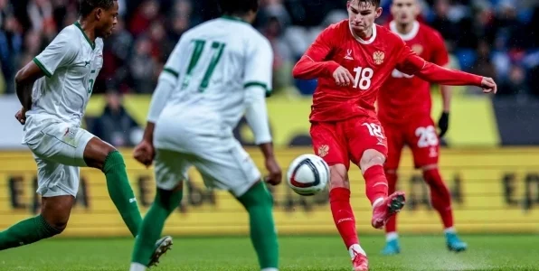 Комаров: раньше Миранчуки были примером для подражания, а теперь играем вместе в сборной Комаров: раньше Миранчуки были примером для подражания, а теперь играем вместе в сборной